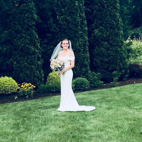 Meet your Posher, Rebecca - Picture 2 of 3